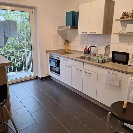 Privatroom Small 5 Min From Railstation Koblencja